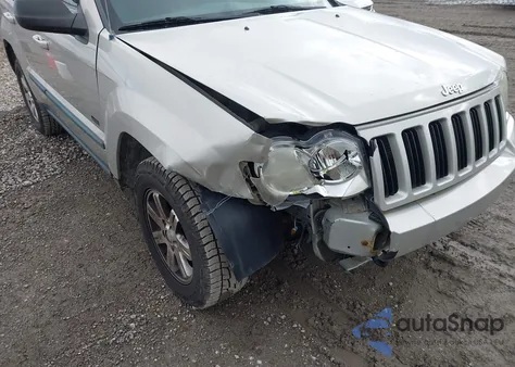 2008 Jeep Grand Cherokee Laredo z USA, uszkodzony, nr VIN 1J8GR48K68C153681